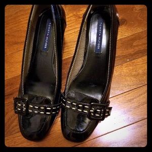 Tommy Hilfiger shoes 8m.